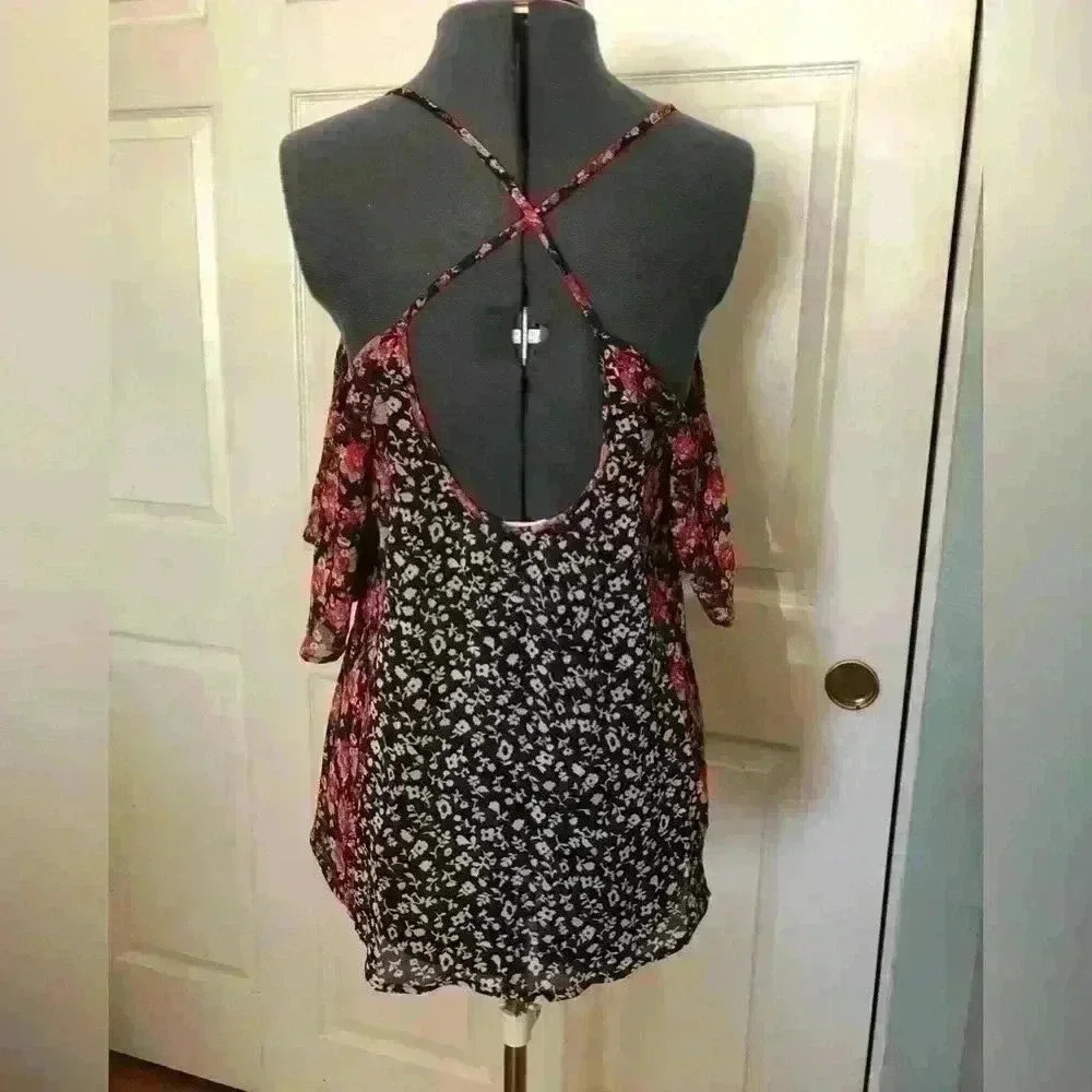 INTO SHEER BLACK RED FLOWER THIN STRAP BLOUSE TOP BEST FIT MEDIUM - Picture 3 of 6